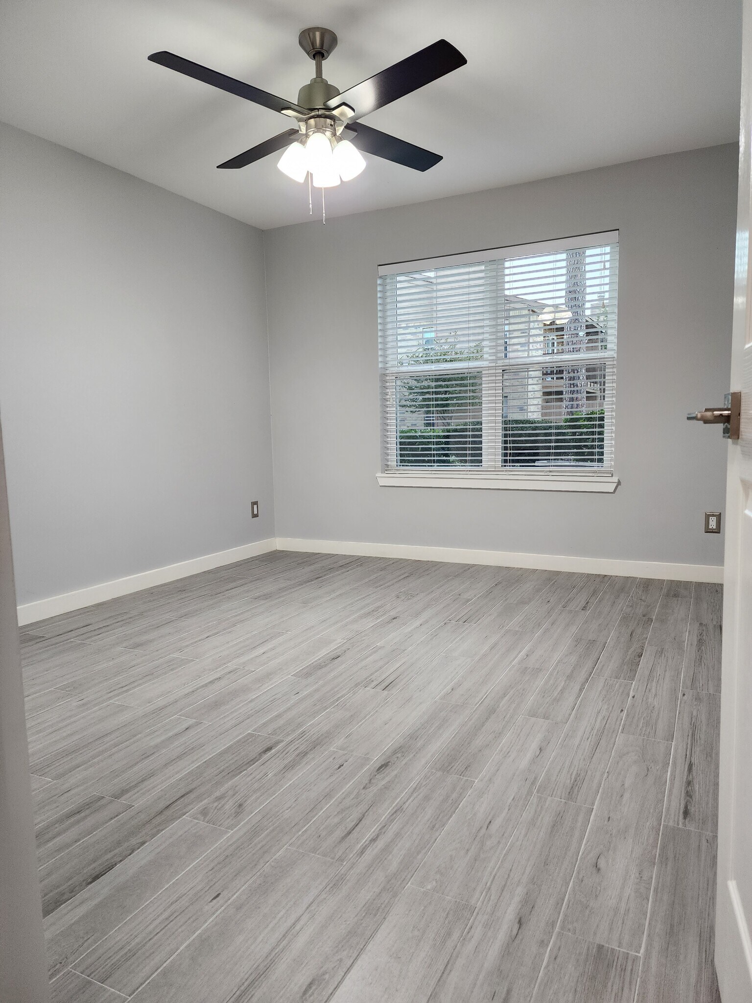 Building Photo - 10555 Turtlewood Ct