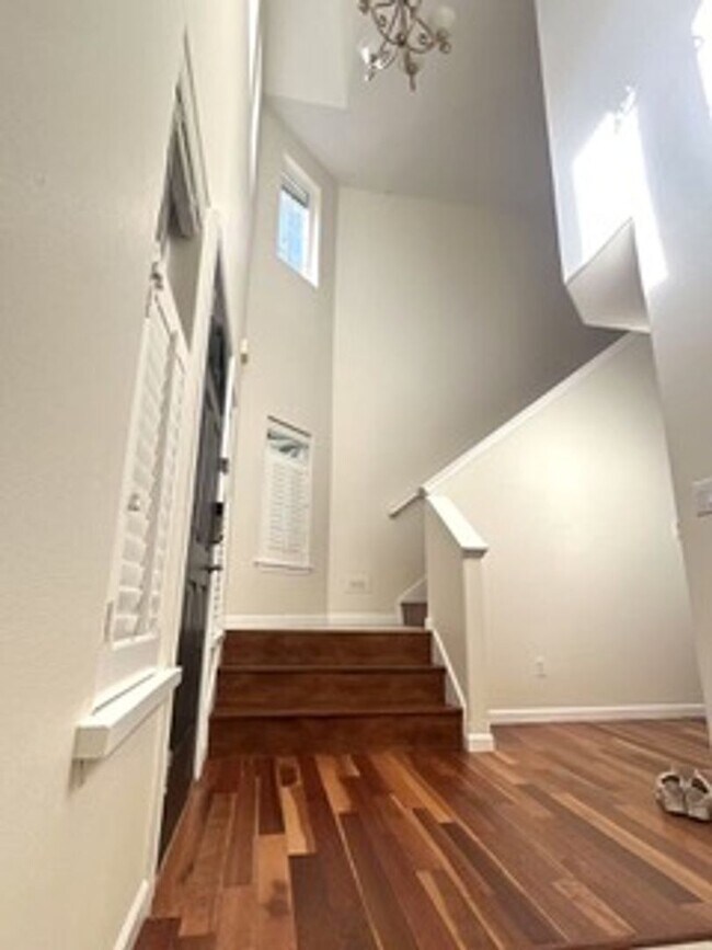 Building Photo - Spacious 4 bedroom Meridian Campus home wi...