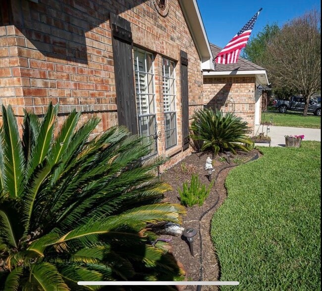 Building Photo - 4803 Black Stone St