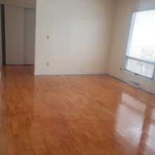 Building Photo - 12 Brompton Cir