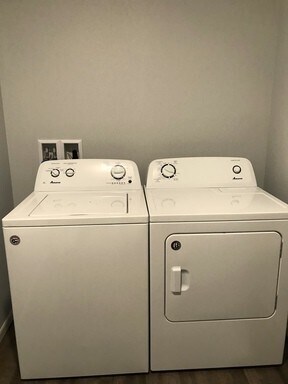 Building Photo - 2 Bed/1 Bath Upstairs Apartment in Brandon, SD!!