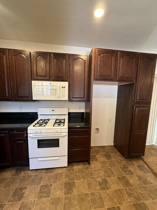 Building Photo - Centrally Located Large Two Story Home on ...