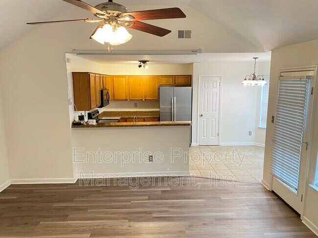 Building Photo - 7125 Showboat Ln