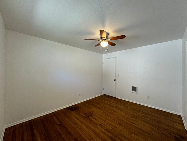 Building Photo - 47 E Garland Ave