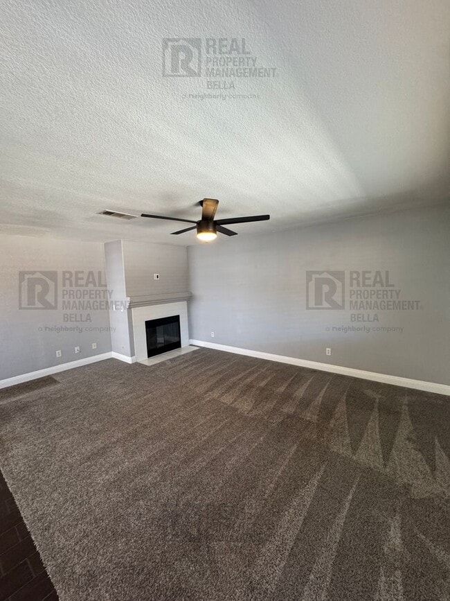 Building Photo - 23694 Canyon Heights Dr