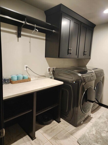 Building Photo - 2453 Scheuring Rd