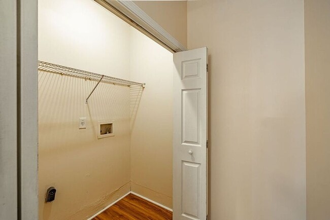 Building Photo - 507 Dove Way