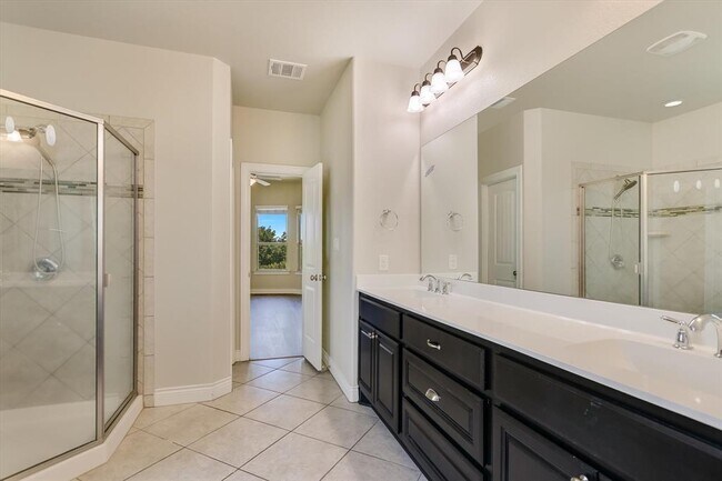 Building Photo - 3908 Crispin Hall Ln
