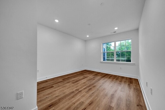 Building Photo - 5103 Mary Ashby Way