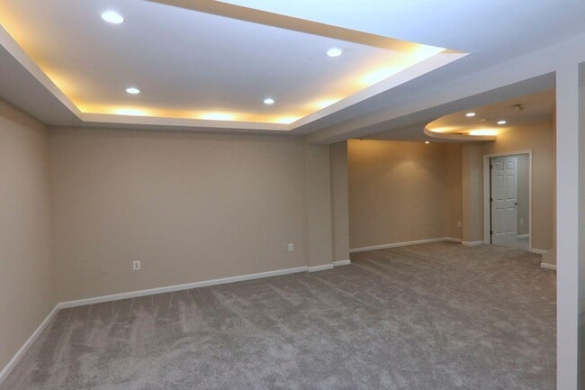 Building Photo - 9724 Middleton Ridge Rd