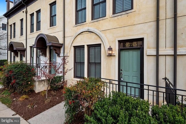 Building Photo - 2735 Cassedy St