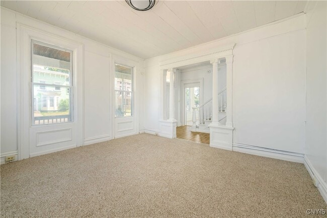 Building Photo - 50 E 4th St