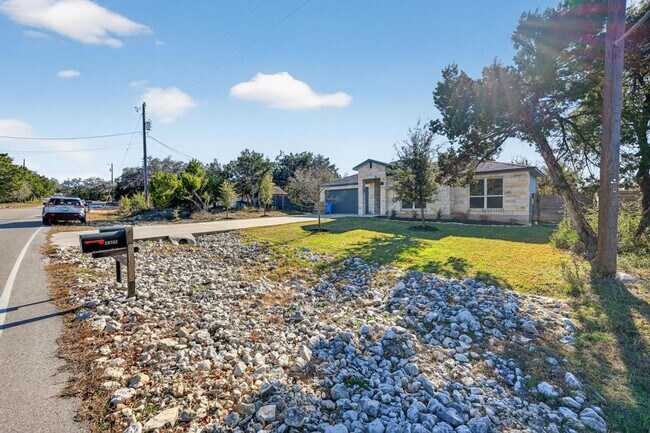 Building Photo - 20703 Ridgeview Rd