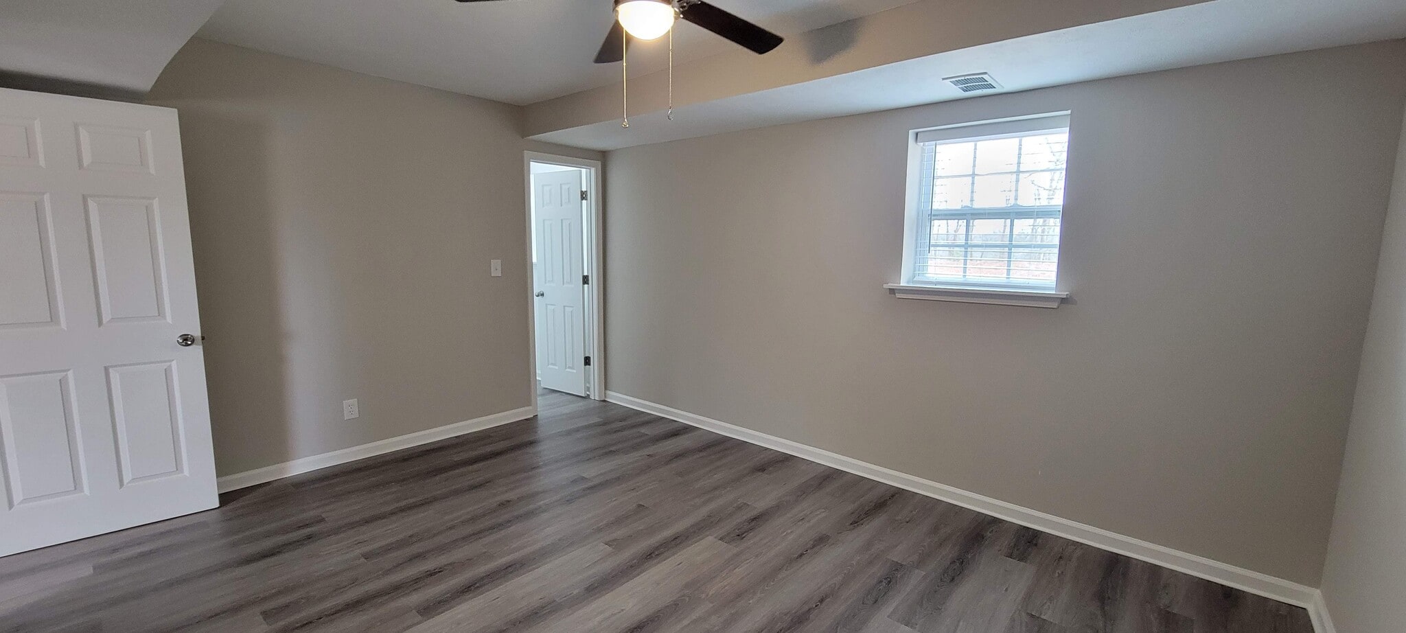 Building Photo - 5530 Little Mill Rd