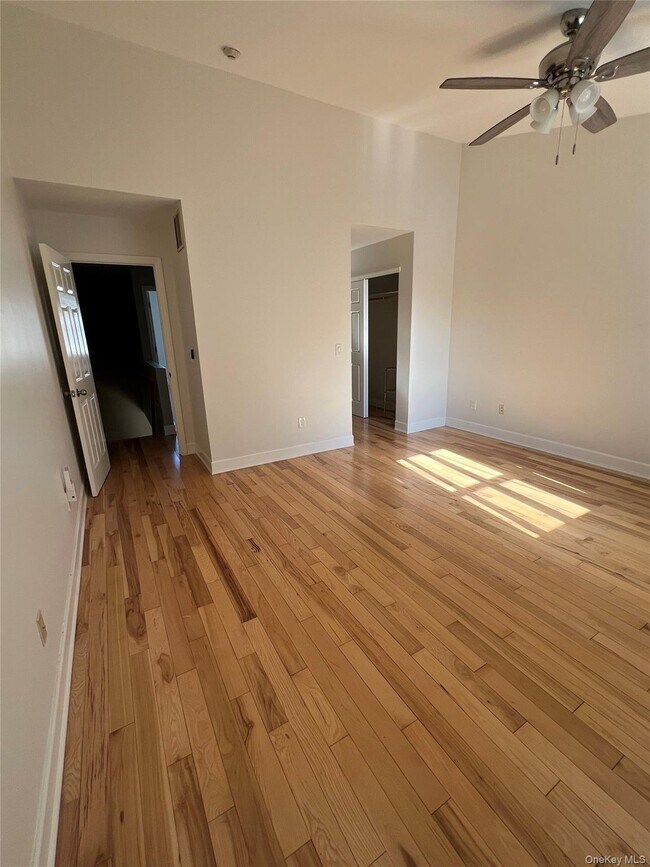 Building Photo - 253 Windward Dr