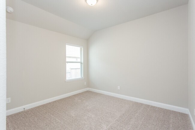 Building Photo - 16 Florentino Vine Pl