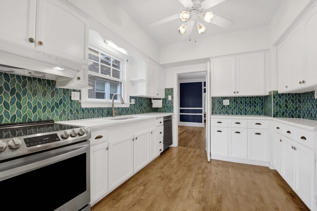 Building Photo - 636 S Euclid Ave