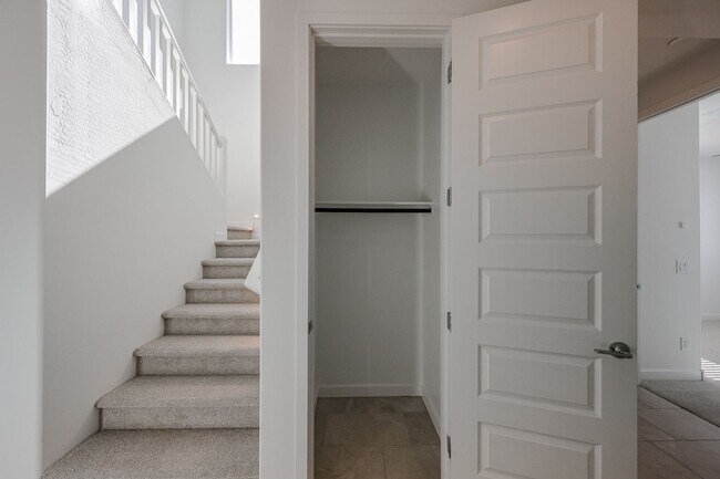 Building Photo - 4-Bedroom Home in Mystic at Lake Pleasant