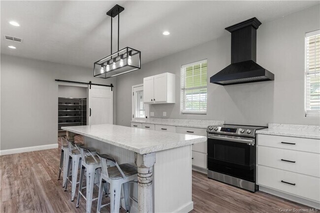 Building Photo - 1613 West St