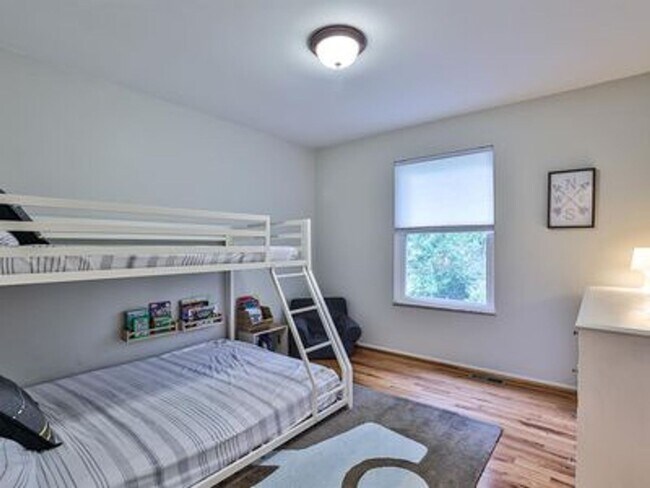 Building Photo - Beautiful Home in Prime Montgomery Location