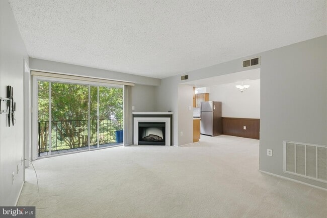 Building Photo - 7761 Inversham Dr