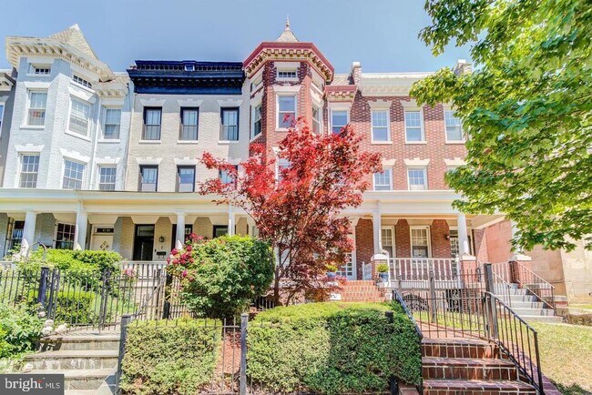 Building Photo - 2717 13th St NW