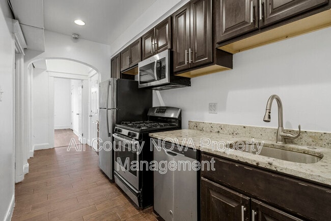 Building Photo - 1719 West Virginia Ave NE