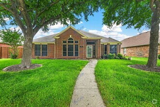Building Photo - 6603 Fairlawn Dr