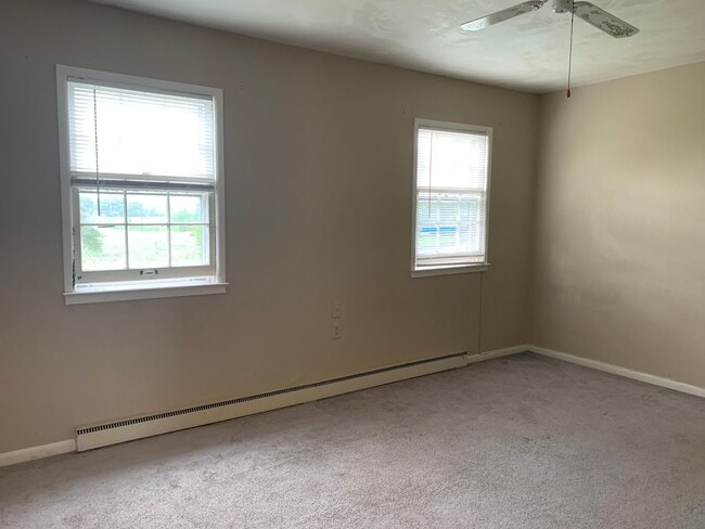 Building Photo - Available June 1st | 2 Bedroom Townhouse