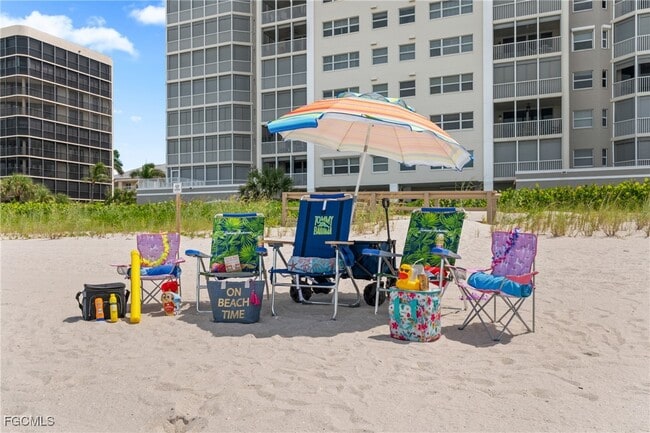 Building Photo - 9577 Gulf Shore Dr