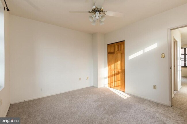 Building Photo - 1601 Spring Garden St