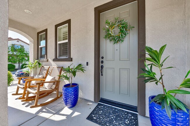 Building Photo - Designer Upgrades & Custom Touches in This Beautiful Rancho Cordova 3-Bedroom Home