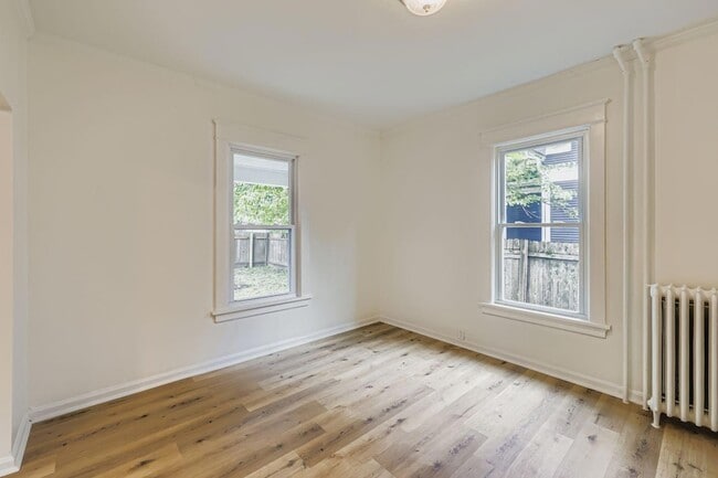 Building Photo - 1501 Sherburne Ave