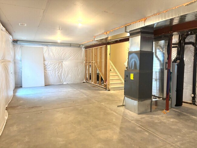 Building Photo - 25147 E Maple Ave