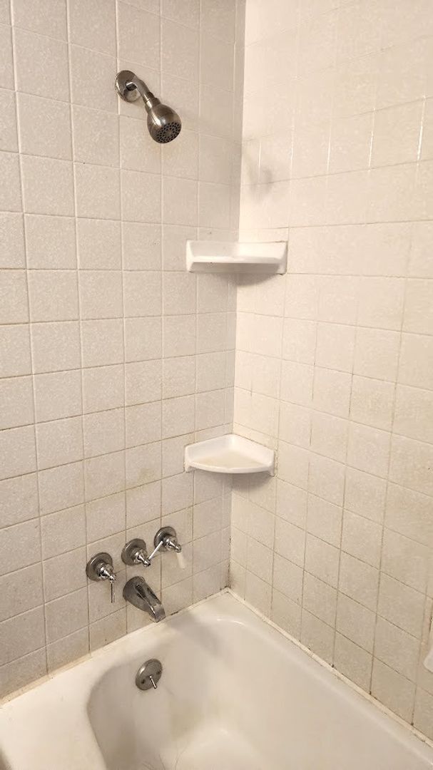 Building Photo - 3 Bed 1 Bath 1 Car Garage in the Leonhardts Oak Ridge Addition in Del City