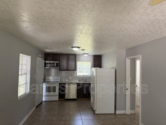 Building Photo - 2352 WISE
