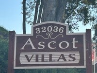 Building Photo - Coming Soon!! Spacious condo at Ascot Park Villas!!!
