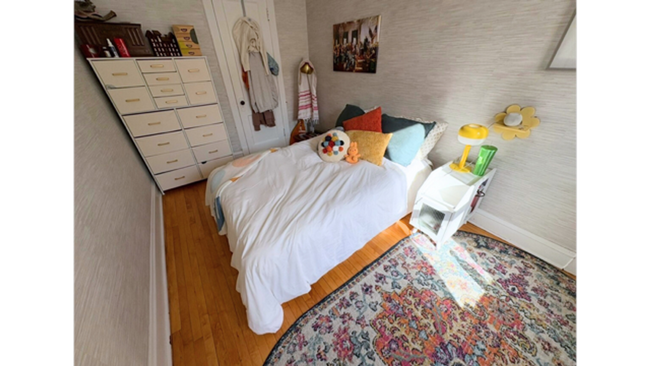 Building Photo - Amazing North Center 3 Bed / 1 Bath Unit Ready 4/2026! Hardwood Floors Throughout!