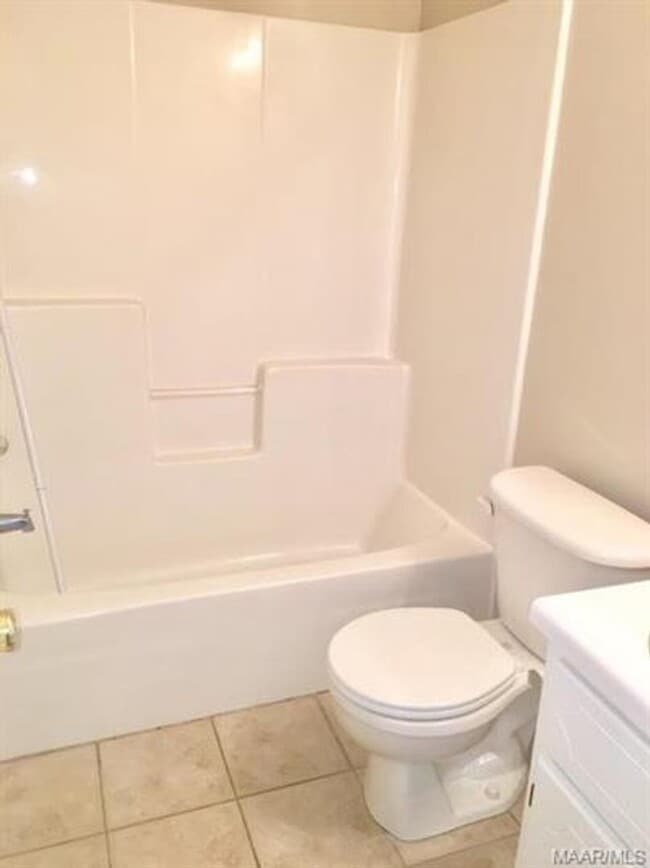 Building Photo - 218 Foxchase Ln