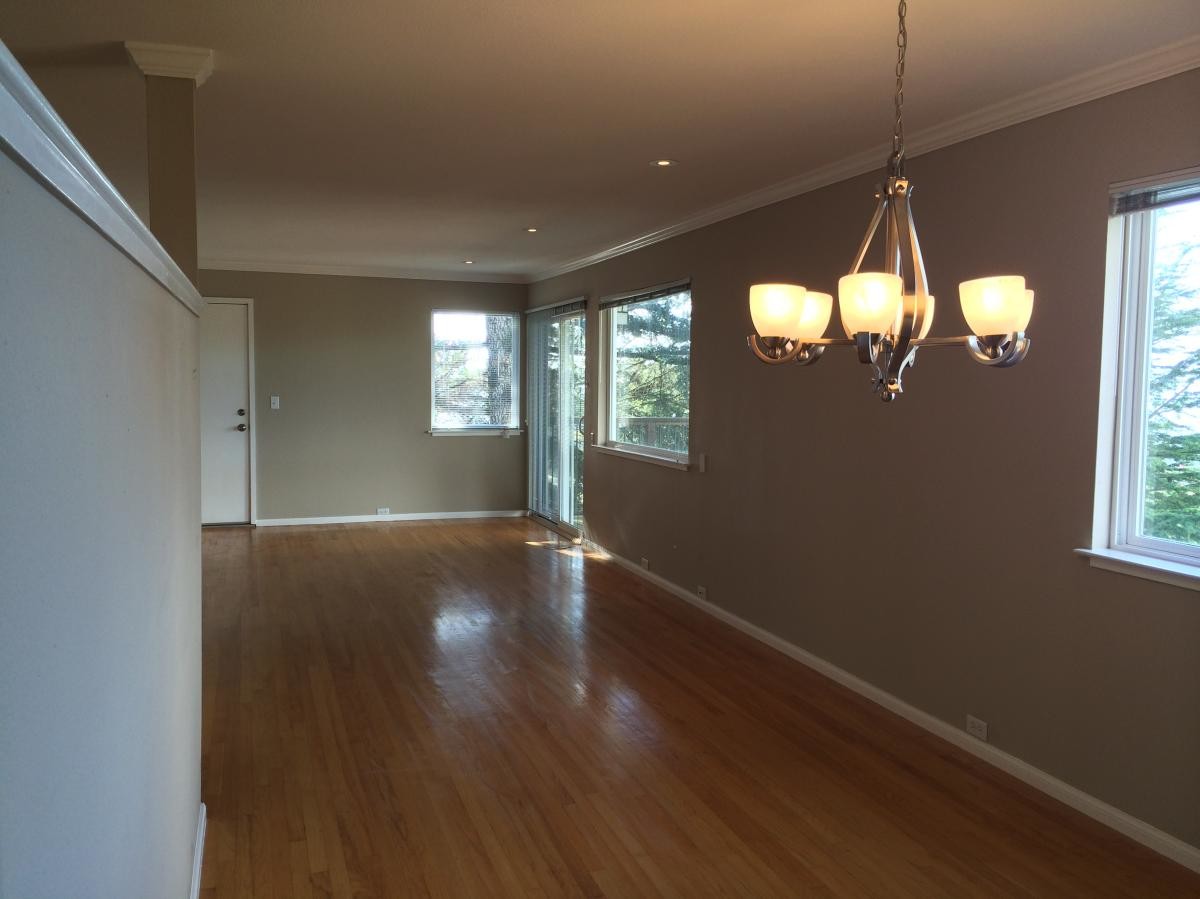 living room - 6415 Snake Rd