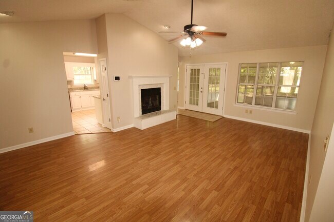Building Photo - 108 Baytree Ct