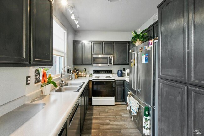 Building Photo - 1507 Pinebrook Pl