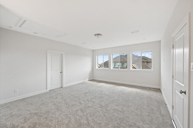 Building Photo - 5702 Diamond Dust Dr