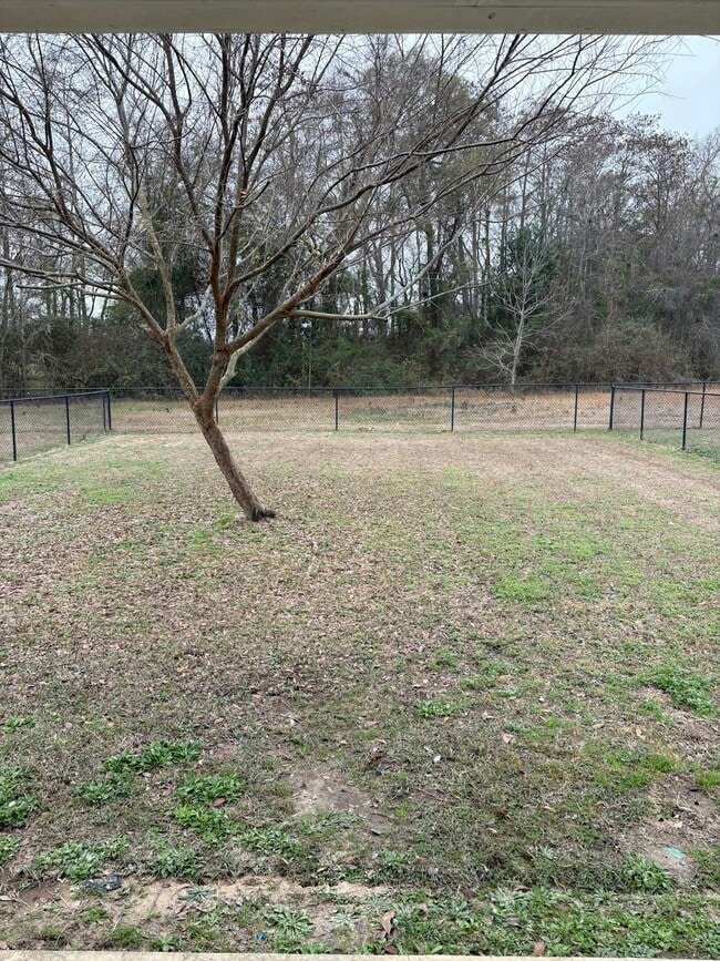 Building Photo - 2324 Middleton Rd