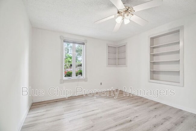 Building Photo - 43 Aegean Ave