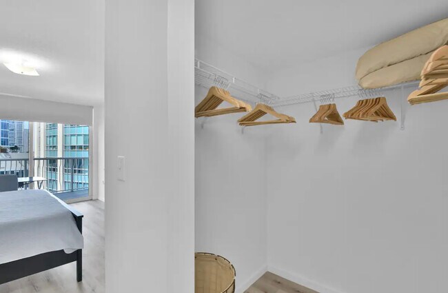 Building Photo - 1200 Brickell Bay Dr