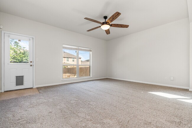 Building Photo - 5938 Cielo Ranch