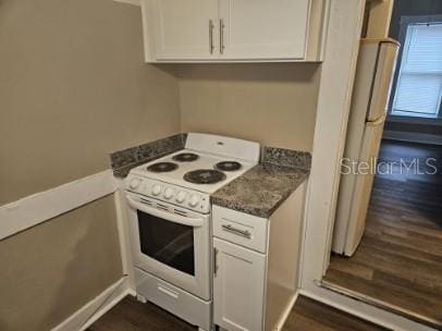 Building Photo - 318 E Tarpon Ave