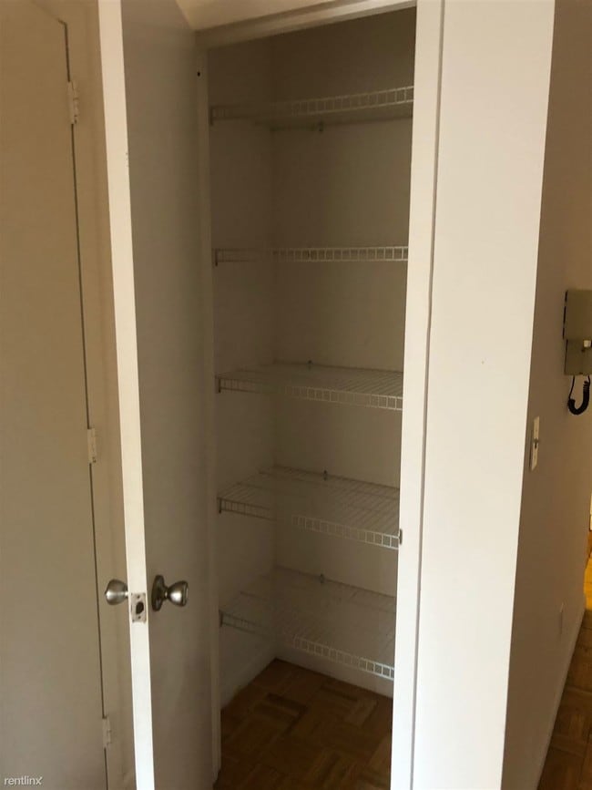 Building Photo - 1 br, 1 bath Apartment - 6608 Austin St