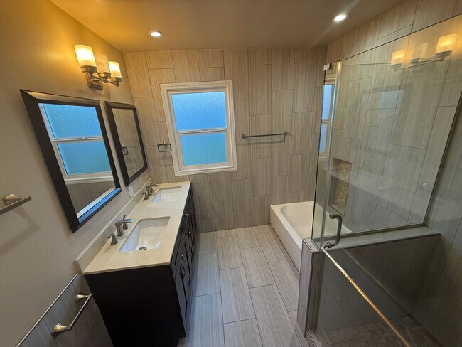 Building Photo - 2-Bedroom ADU with All Appliances Included in Valley Village!